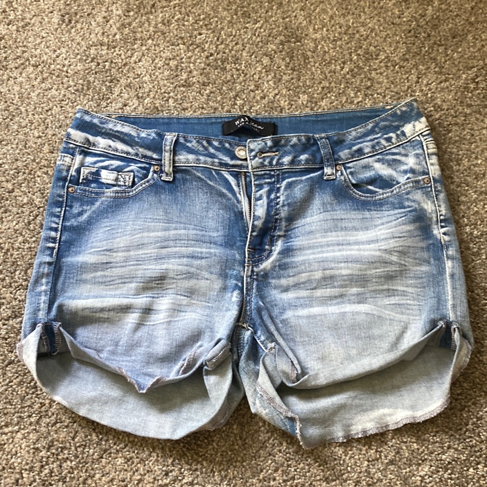 Large Light blue/blue jean shorts